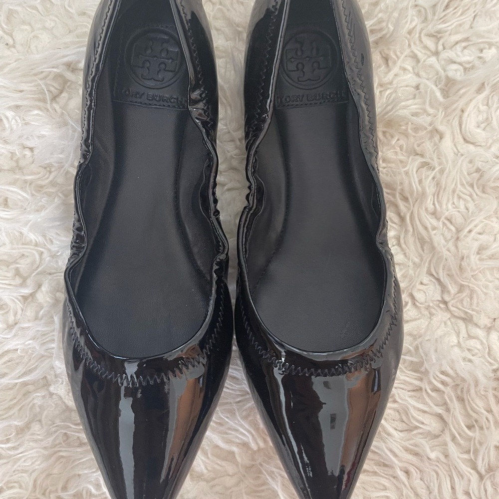 Tory Burch patent leather black flats